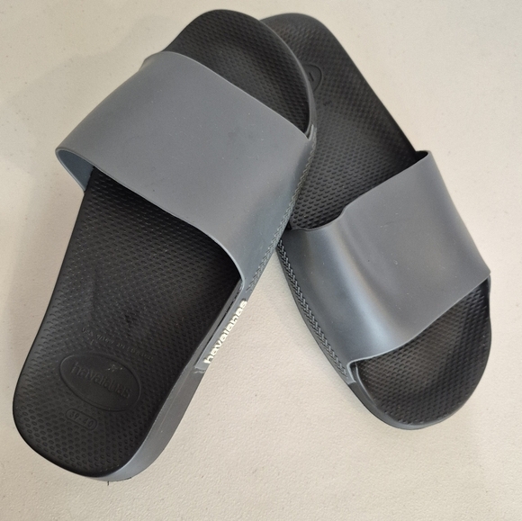 Havaianas Slip-On Flip Flop Sandal - Size 9/10W - Picture 1 of 13